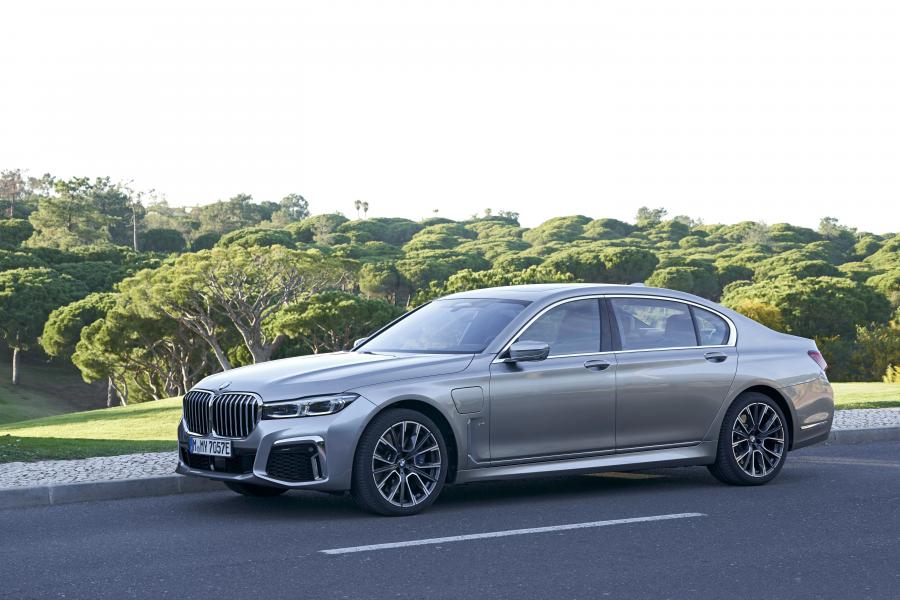  BMW 745Le xDrive M Sport (G12) 2019 года  (WW) (фото 19 из 103)